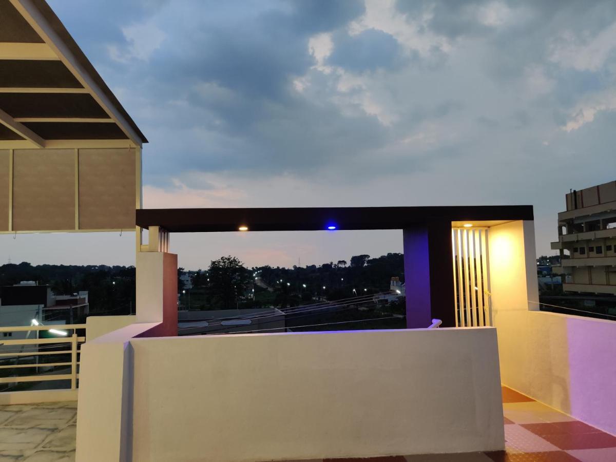 Skyhouse Homestay Mysore Esterno foto